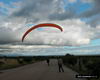 Tit.: Inflando - Lugar: Terminal Merlo (pista) - Autor: Ale Spitznagel